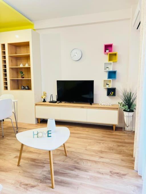Yellow Apartment Durrës Buitenkant foto